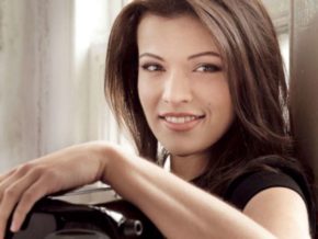 Accordionist Ksenija Sidorova back in UK in concert at Cadogan Hall - London Chamber Orchestra - Vivaldi & Piazzolla - The Seasons- 6th February 2019