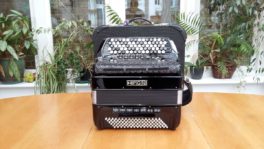 Pigini 42B - 42key/102/42 Free Bass C-Griff Bayan/Classical Accordion  £3200 (Used)