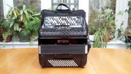 Pigini B2 - 37key/78/37 Free Bass C-Griff Bayan/Classical Accordion  £3000 (Used)