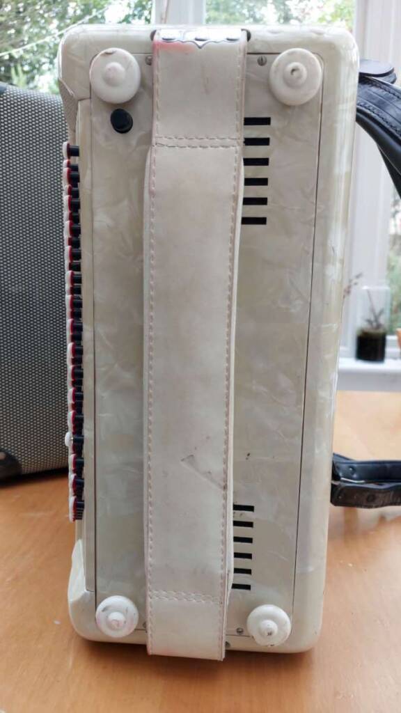 Crucianelli 41button80bass (6)-1200