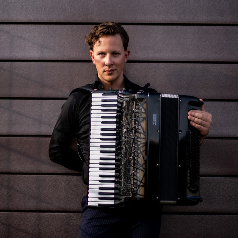 Martynas Levickis playing Pigini Accordion
