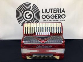 L'Artigiana - 41key/120 Bass Piano Accordion -  (used) £1200